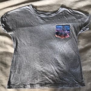 Tropical pocket grey tee